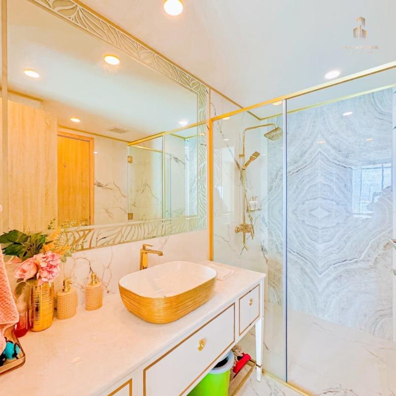 Copacabana Beach Jomtien condo for sale