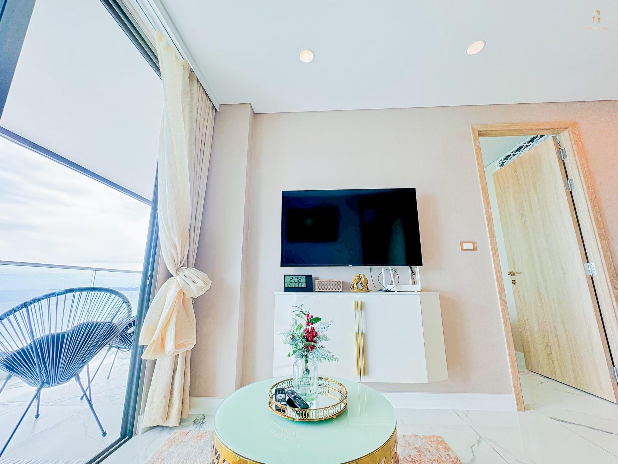 LINE_ALBUM_Copacabana beach front 72 Sqm price 17,900,000_260302_21