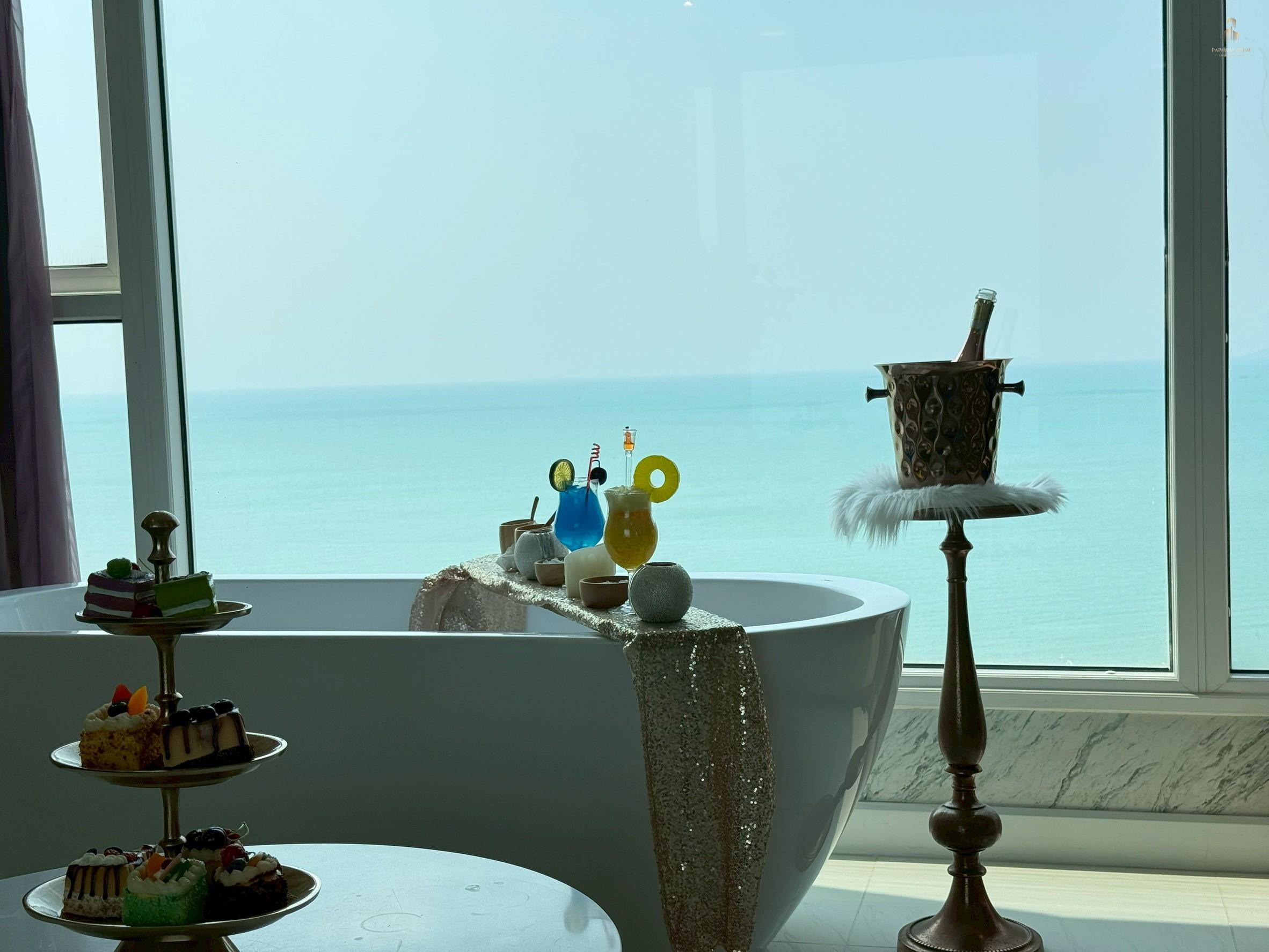 LINE_ALBUM_Del mare นาจอมเทียน_260302_14